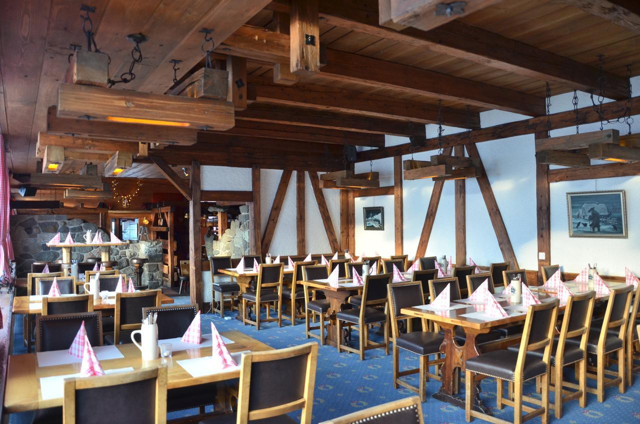 Hotel Aurora Andermatt Bagian luar foto