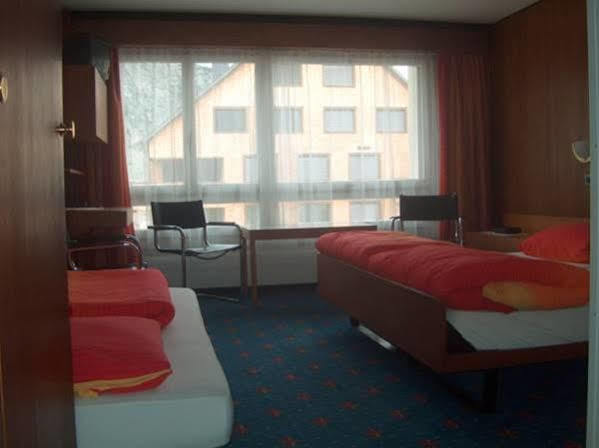 Hotel Aurora Andermatt Bagian luar foto